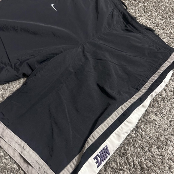 2000s Nike Swim Trunks - Picture 2 of 3